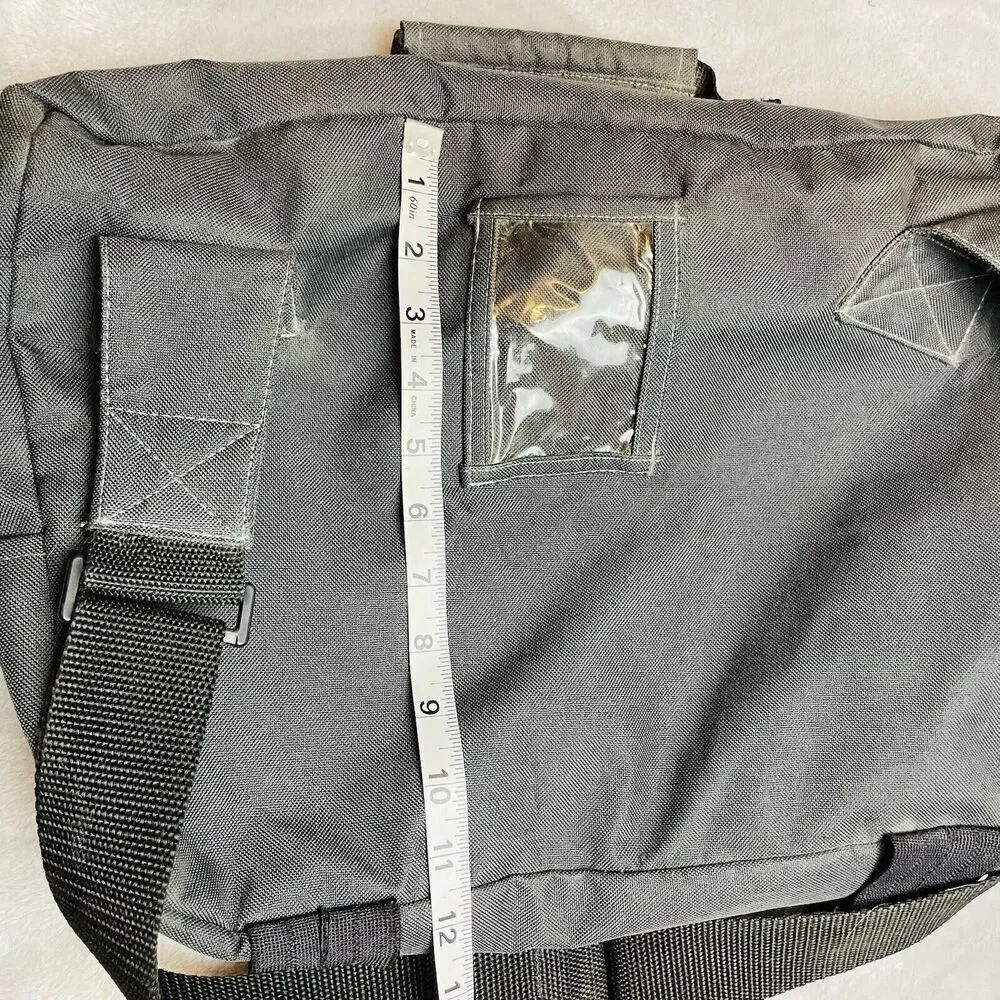 Yak Pak Brooklyn New York Crossbody Messenger Bag Dark Gray Laptop Computer